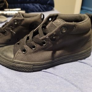 Converse Chuck size 3